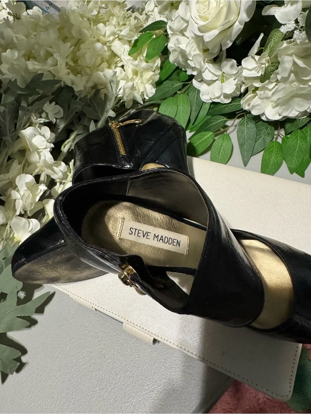 Steve Madden sleek patent